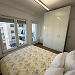 Downtown טיראנה