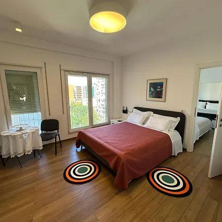 Downtown Apartment *