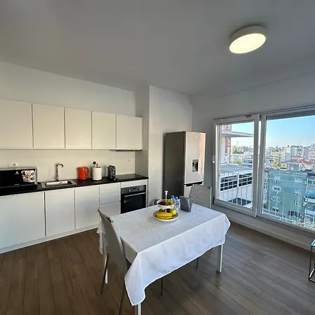 Downtown Apartment Tirana
